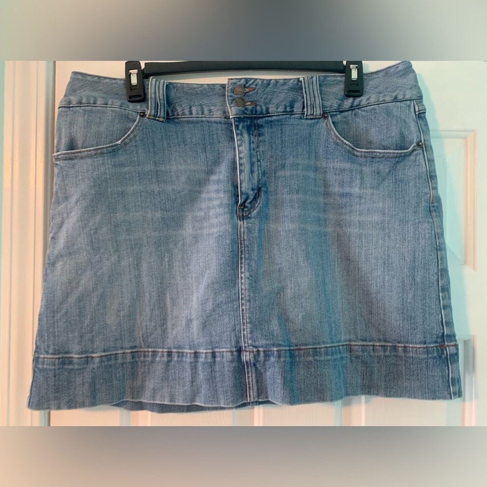Cute denim skort